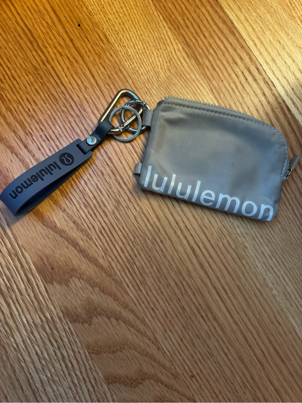 lululemon athletica gray key & card pouch with branded wrist strap